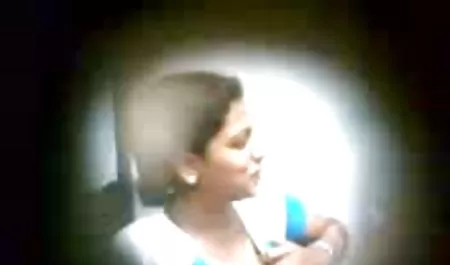 அடா ஆசனவாய் இறுக்கமான மிக அழகான உந்தப்பட்ட மற்றும் நல்ல