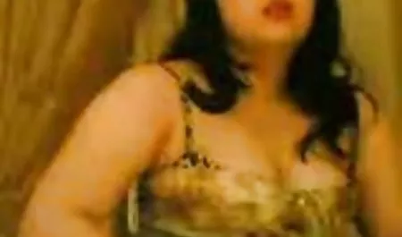 பெவர்லி லின் - செக்ஸ் porn ஒரு அழகான குஞ்சு ஹவுஸ் 2 02