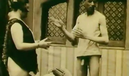 ஸ்மார்ட் நண்பா உடலுறவு பெரிய மிக அழகான ஆபாச கழுதை plumper